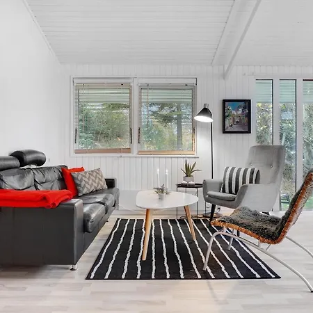 Cozy In With Sauna Ebeltoft